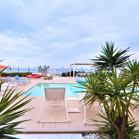 Aparthotel Giglio Di Mare Sellia Marina